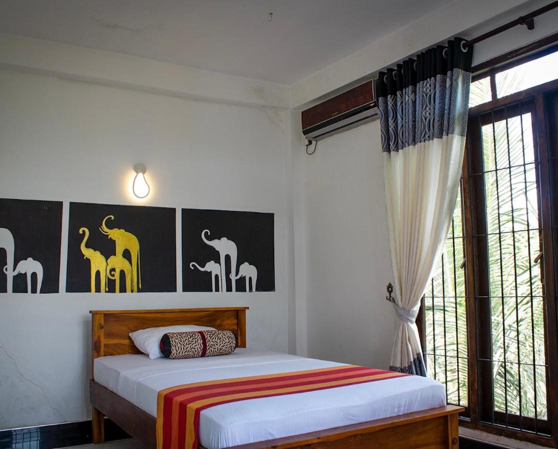 Gold Crown Residence Dambulla Luaran gambar